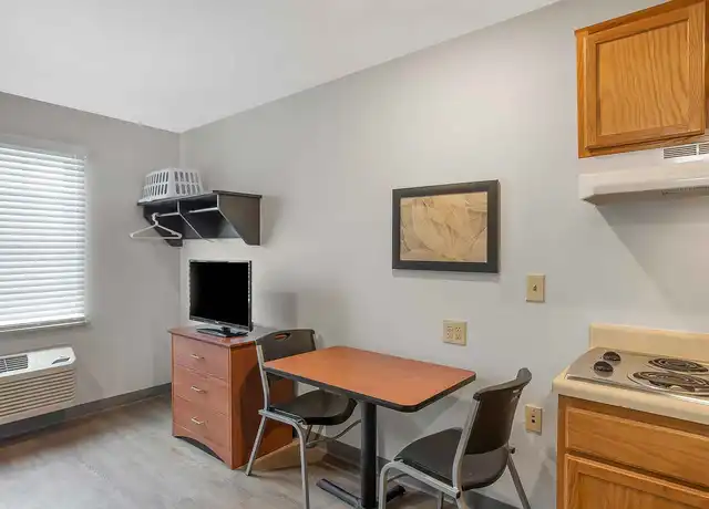 Property at Springfield - South - Battlefield - 2021 W Kingsley St, Springfield, MO, 65807, 0 beds, 1 bath, [object Object]