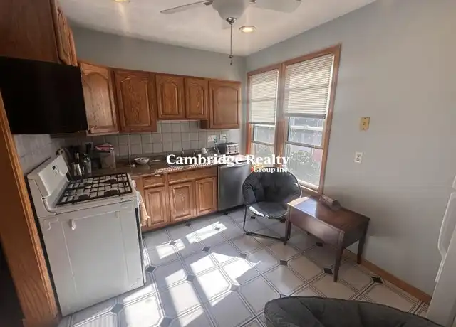 Property at 39 Magnus Ave, Somerville, MA, 02143, 2 beds, 1 bath, [object Object]