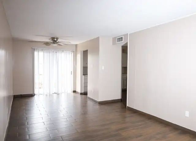 Property at 1501 Nolana Ave Unit UB, McAllen, TX, 78504, 1 bed, 1 bath, [object Object]