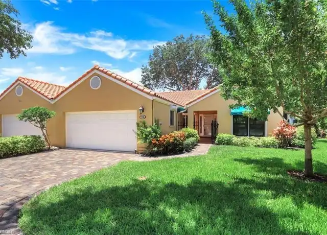 Property at 736 Reef Point Cir Unit 125-0, Naples, FL, 34108, 3 beds, 2 baths, [object Object]
