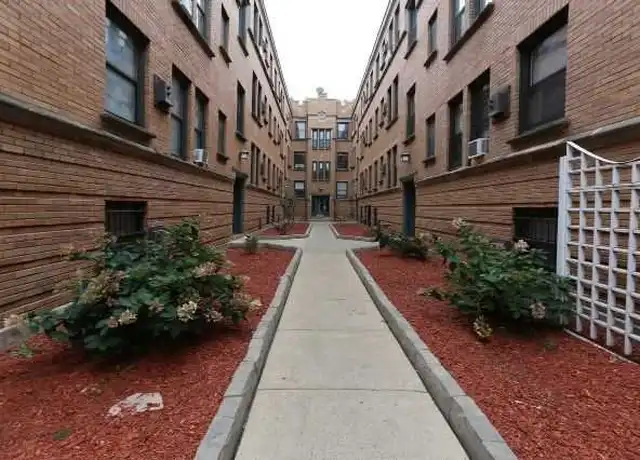 Property at 817 W Cornelia Ave Unit 108, Chicago, IL, 60657, 2 beds, 1 bath, [object Object]