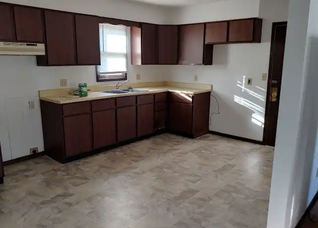 Property at 704 E Cedar Ln Unit 704 Cedar, Mt Pleasant, IA, 52641, 1 bed, 1 bath, [object Object]