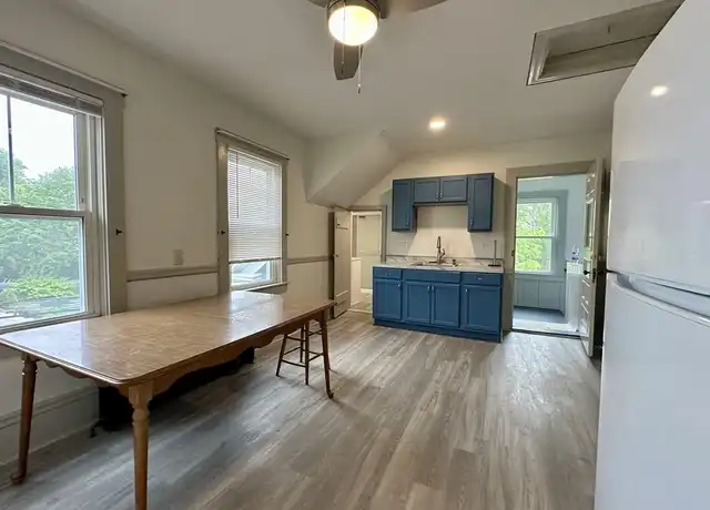 Property at 26 Glenhaven Ave Unit 2, Fairhaven, MA, 02719, 2 beds, 1 bath, [object Object]