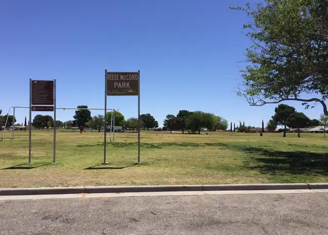 Property at 10640 Cuatro Vistas Dr Unit C, El Paso, TX, 79935, 2 beds, 1.5 baths, [object Object]