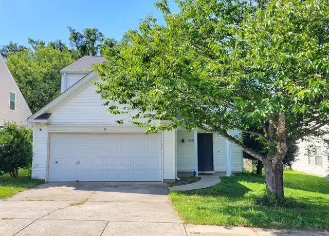 Property at 5925 Hidden Meadow Ln, Charlotte, NC, 28269, 3 beds, 2.5 baths, [object Object]