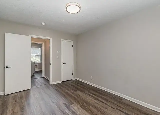 Photo of 3001 Parkway Ave, Charlotte, NC 28208