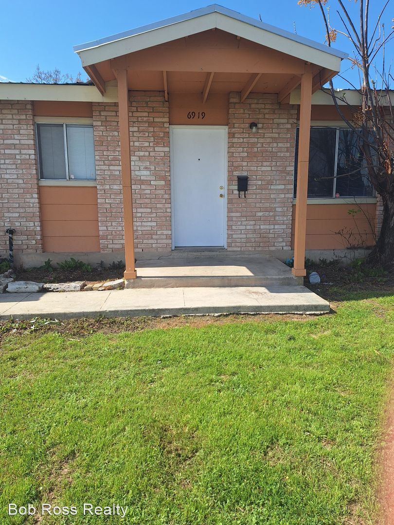 6919 BASILWOOD DR, SAN ANTONIO, TX 78213 | Redfin