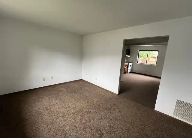 Property at 13054 Walnut Pt Unit E3, Elsah, IL, 62028, 2 beds, 1.5 baths, [object Object]