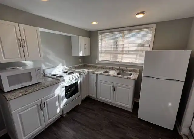 Property at 8102 4th Ave S Unit B, Birmingham, AL, 35206, 1 bed, 1 bath, [object Object]