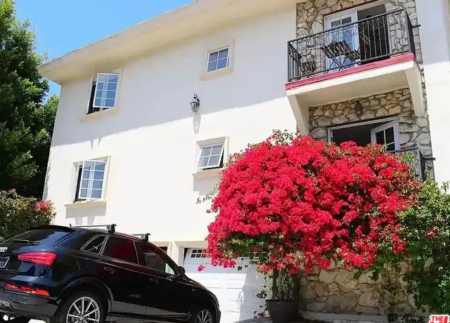 Property at 1111 11th St Unit 8, Santa Monica, CA, 90403, 1 bed, 1 bath, [object Object]