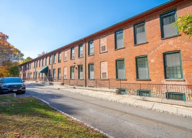 Property at 93 Park Heights Ave Unit Gi, Dover, NJ, 07801, 2 beds, 1 bath, [object Object]