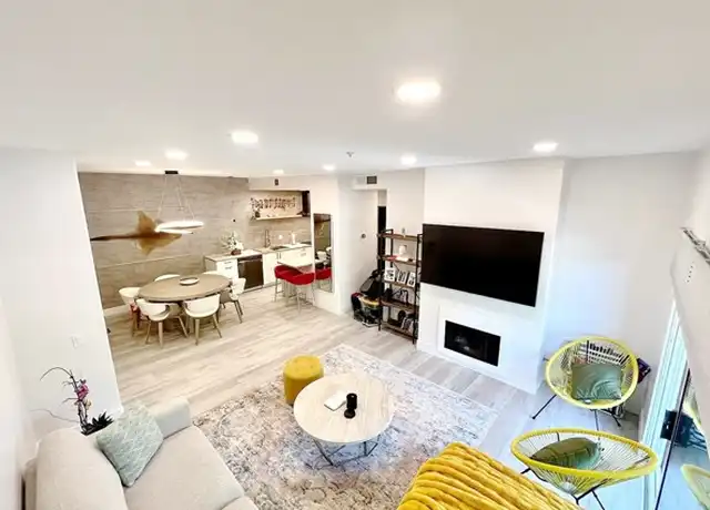 Property at 2960 Champion Way #1607, Tustin, CA, 92782, 1 bed, 1 bath, [object Object]