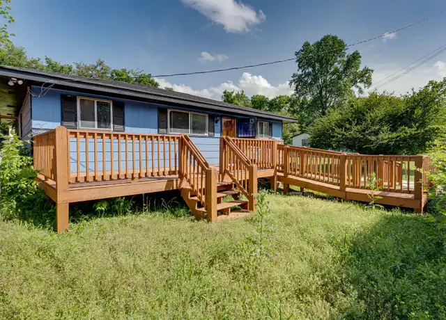 Property at 1010 N Hickory St, Chattanooga, TN, 37406, 4 beds, 1 bath, [object Object]