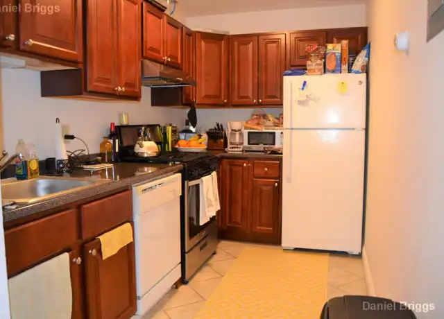Property at 140 Kenrick St #4, Brighton, MA, 02135, 2 beds, 1 bath, [object Object]