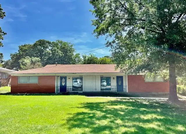 Property at 2614 Denison St, Denton, TX, 76201, 2 beds, 1 bath, [object Object]