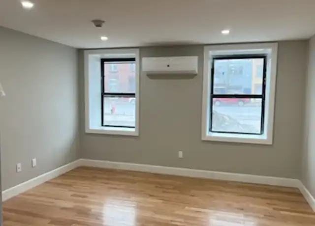 Property at 525 Clinton Ave Unit 525 Clinton Ave-1D, Albany, NY, 12206, 0 beds, 1 bath, [object Object]