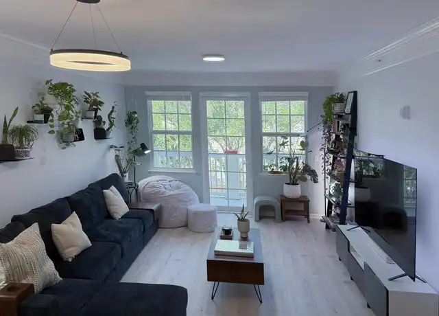 Property at 275 Murcia Dr, Jupiter, FL, 33458, 0 beds, 1.5 baths, [object Object]