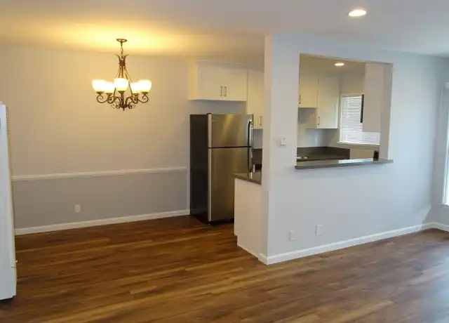 Property at 624 Hayworth Ave Unit 4, Los Angeles, CA, 90048, 1 bed, 1 bath, [object Object]