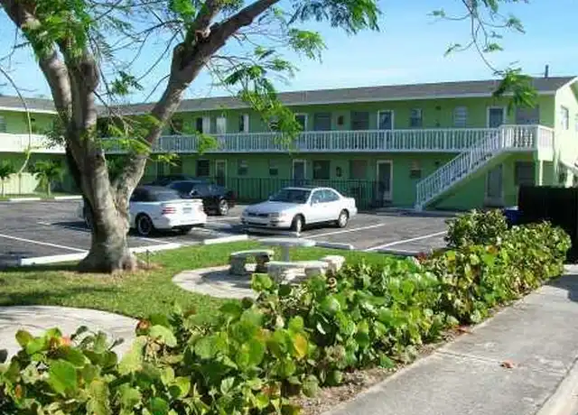Property at 702 N L St #17, Lake Worth Beach, FL, 33460, 1 bed, 1 bath, [object Object]
