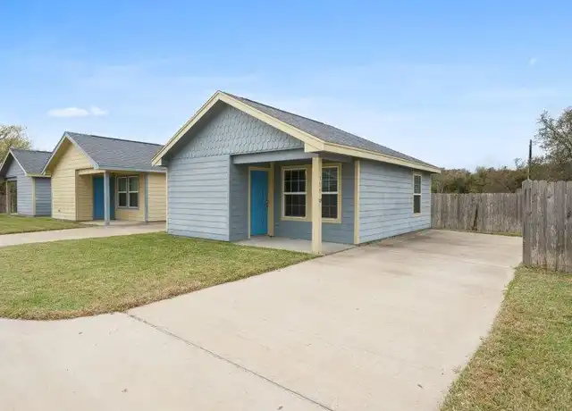 Property at 109 Gillespie Ln, Aransas Pass, TX, 78336, 2 beds, 1 bath, [object Object]