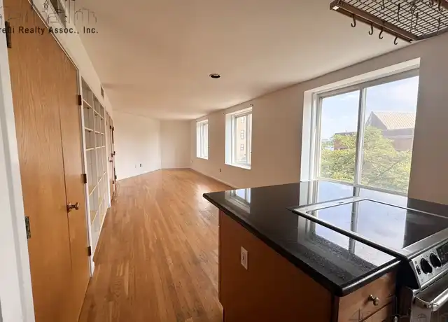 Property at 414 Commercial St #4, Boston, MA, 02109, 1 bed, 1 bath, [object Object]