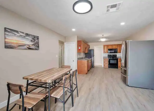 Property at 2644 W Lamar Rd, Phoenix, AZ, 85017, 1 bed, 1 bath, [object Object]