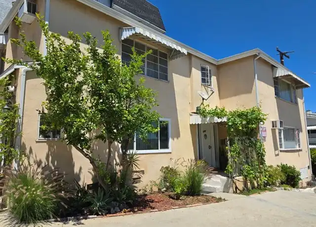 Property at 1125 N Clark St Unit B, West Hollywood, CA, 90069, 1 bed, 1 bath, [object Object]