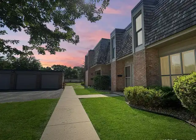 Property at 6373 Barrie Rd, Minneapolis, MN, 55435, 2 beds, 1.5 baths, [object Object]