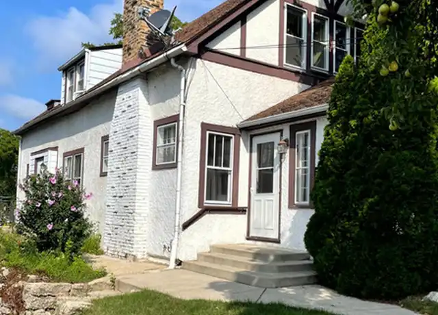 Property at 232 S Central Ave Unit 2, Highwood, IL, 60040, 3 beds, 1 bath, [object Object]