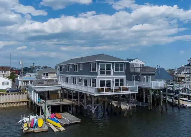 Property at 152 N Derby Ave Unit A, Ventnor City, NJ, 08406, 3 beds, 2 baths, [object Object]