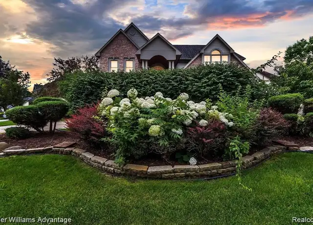 Property at 9049 Cobblestone Cir, Plymouth, MI, 48170, 3 beds, 3.5 baths, [object Object]