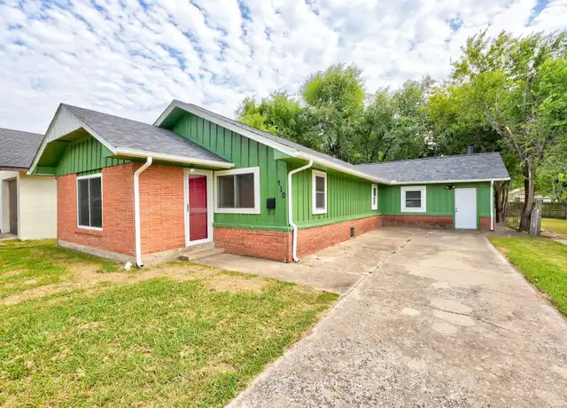 Property at 410 Dakota St, Norman, OK, 73069, 4 beds, 2 baths, [object Object]