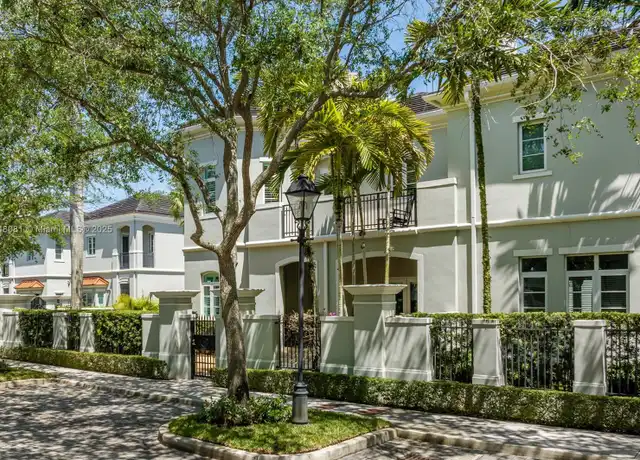Property at 10175 SW 75th Pl, Pinecrest, FL, 33156, 4 beds, 4.5 baths, [object Object]