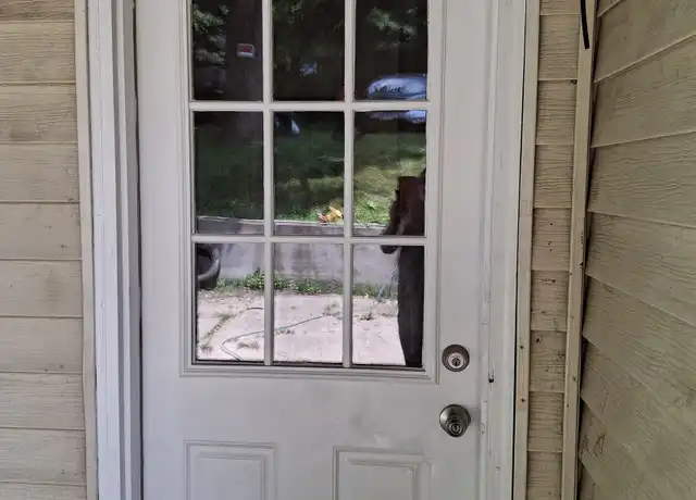 Property at 4 Division St Unit 2, Danbury, CT, 06810, 1 bed, 1 bath, [object Object]