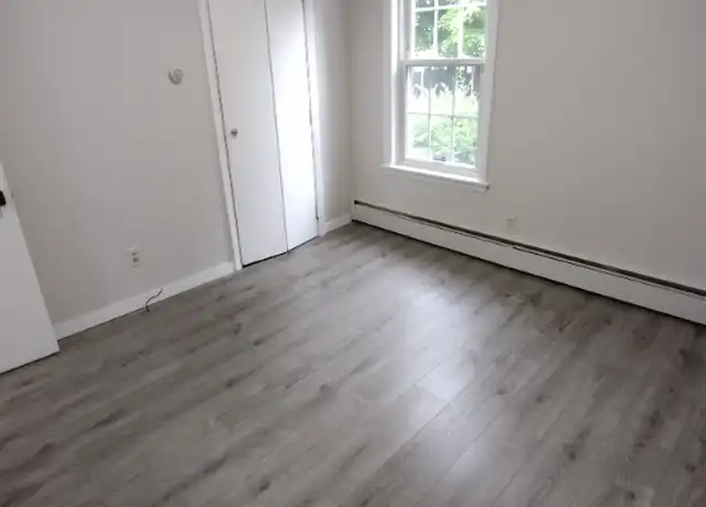 Property at 532 Cilley Rd Unit 532, Manchester, NH, 03103, 2 beds, 1 bath, [object Object]