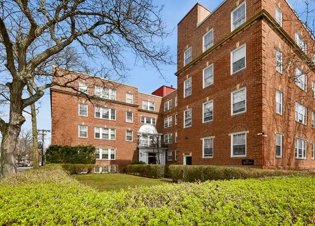 Property at 393 Broadway, Cambridge, MA, 02139, 1 bed, 1 bath, [object Object]