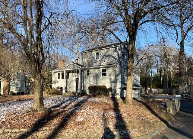 Photo of 33 Hiawatha Lane Ext, Westport, CT 06880