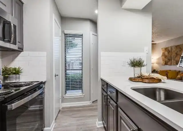 Property at 1000 W Yellow Jacket Ln, Rockwall, TX, 75087, 2 beds, 2 baths, [object Object]
