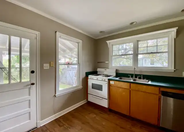 Property at 1500 Sonia St, Pensacola, FL, 32502, 2 beds, 1 bath, [object Object]