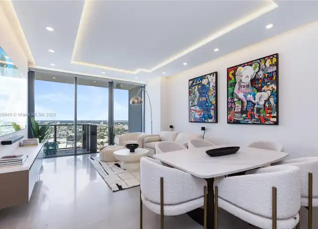 Property at 88 SW 7th St #3406, Miami, FL, 33130, 1 bed, 1.5 baths, [object Object]