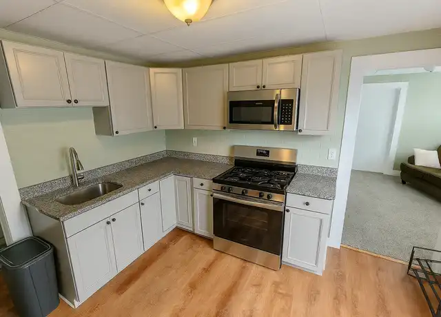 Property at 12 Morris St Apt 1, Westfield, MA, 01085, 2 beds, 1 bath, [object Object]