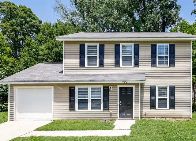 Property at 400 Sleepy Hollow Rd, Charlotte, NC, 28217, 4 beds, 2 baths, [object Object]