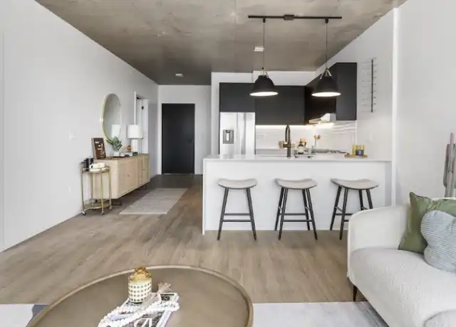Property at 200 N Elizabeth St, Chicago, IL, 60607, 1 bed, 1 bath, [object Object]