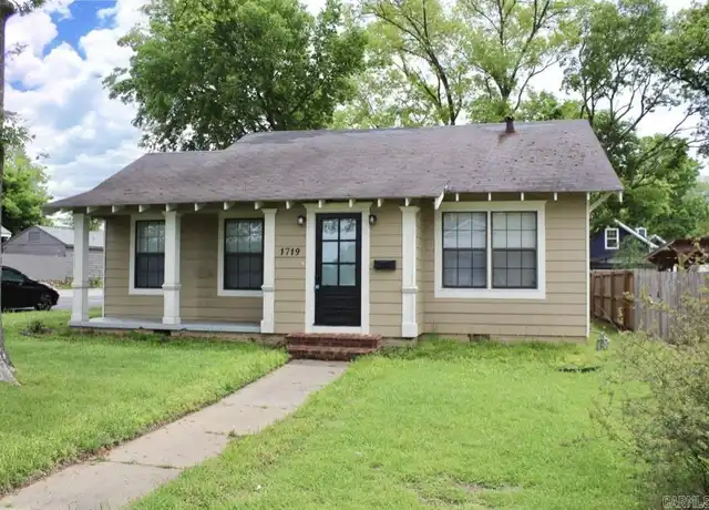 Property at 1719 N Polk St, Little Rock, AR, 72207, 3 beds, 2 baths, [object Object]