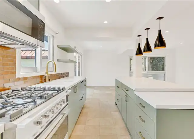 Property at 210 S Hamilton Dr Unit 06, Beverly Hills, CA, 90211, 1 bed, 1 bath, [object Object]