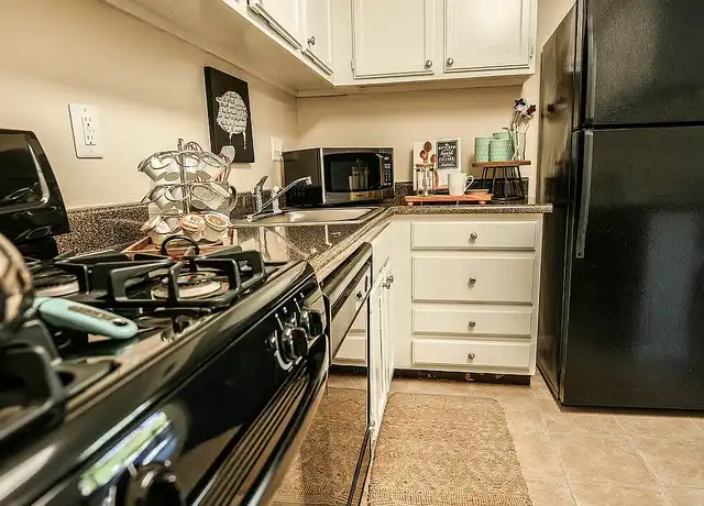 Property at Summit Park - 8201 Henry Ave, Philadelphia, PA, 19128, 0-1 beds, 1 bath, [object Object]