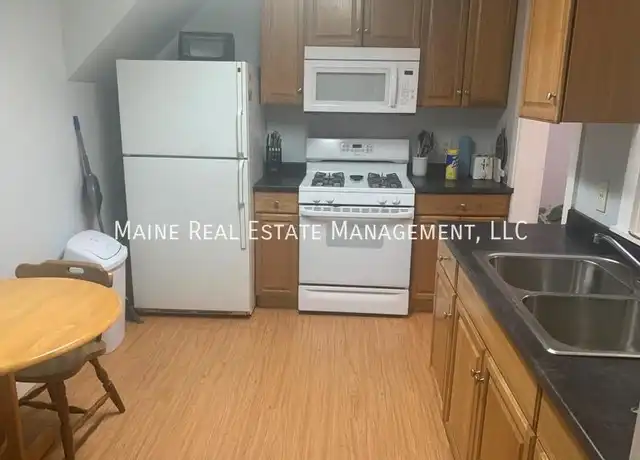 Property at 409 Fourth St Unit 3, Old Town, ME, 04468, 1 bed, 1 bath, [object Object]