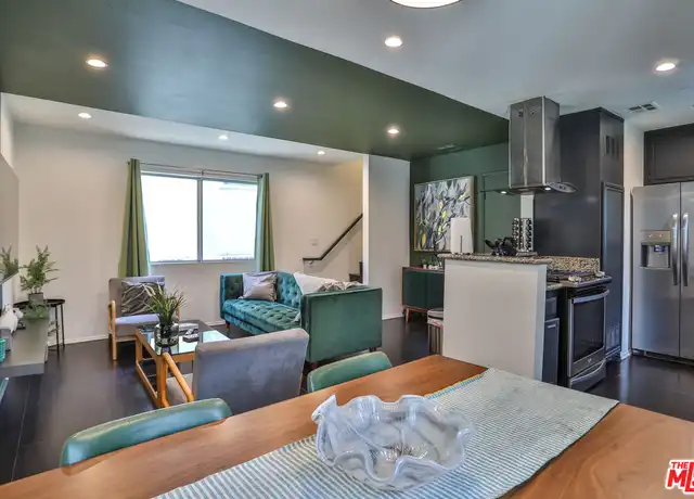 Property at 1540 N Bronson Ave Unit 5-5, Los Angeles, CA, 90028, 2 beds, 2 baths, [object Object]