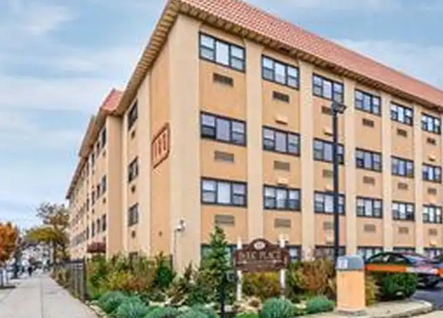 Property at 185 W Park Ave #323, Long Beach, NY, 11561, 2 beds, 1.5 baths, [object Object]