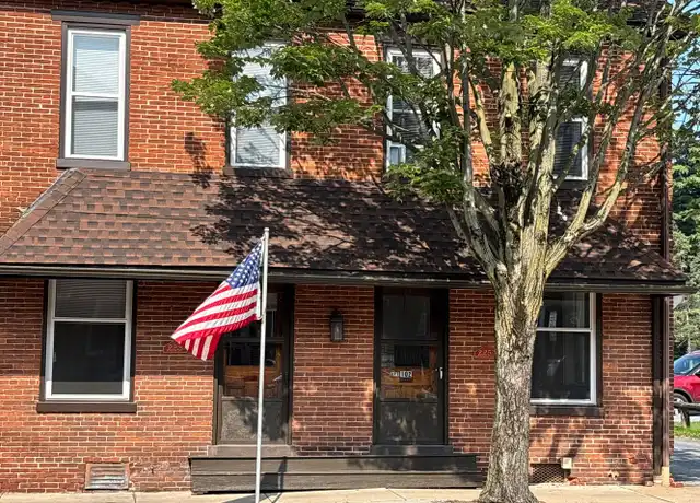 Property at 223 S Market St Apt 103, Elizabethtown, PA, 17022, 1 bed, 1 bath, [object Object]